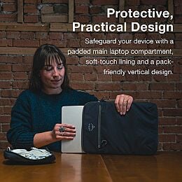Daylite™ 16" Laptop Sleeve - US 8604