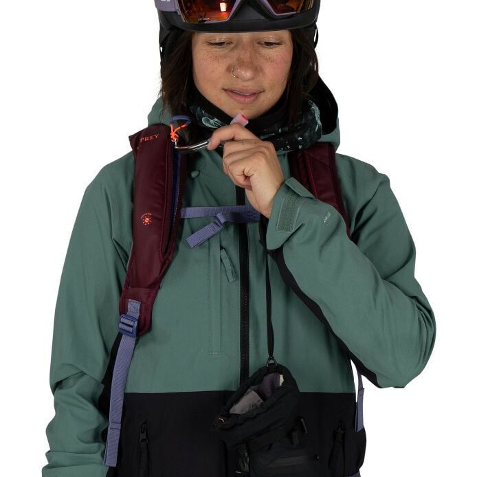 Glade 12L Ski & Snowboard Hydration Backpack - US 3822