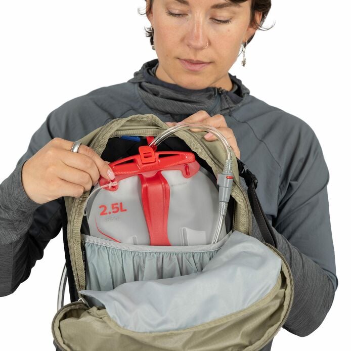 Hikelite™ 18 Hiking Backpack - US 1395