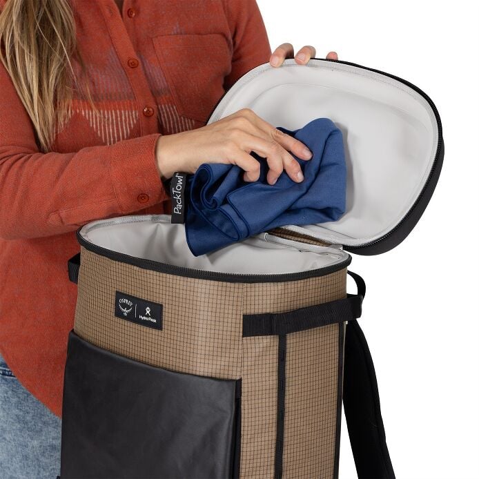 Hydro Flask® Campcore Carryout™ 22L Backpack Cooler - US 5534