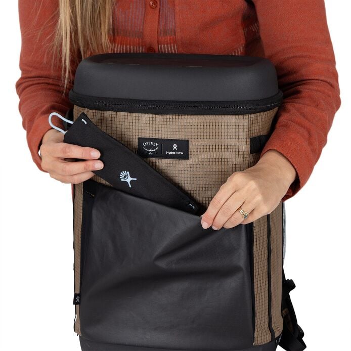Hydro Flask® Campcore Carryout™ 22L Backpack Cooler - US 5534