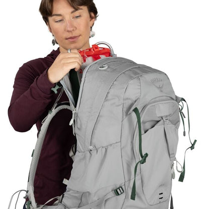 Mira™ 34 Hiking Hydration Backpack - US 8749