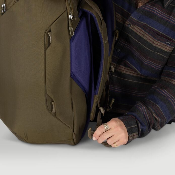 Sojourn Porter™ 46L Travel Pack - US 3037